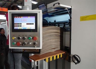 前部コンベヤーの送達機構が付いている高い正確に型抜きの折り目が付く機械